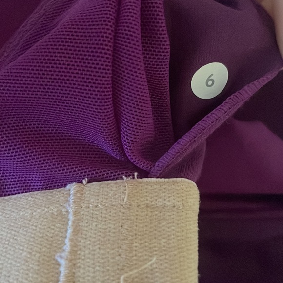 Lululemon - Picture 4 of 4